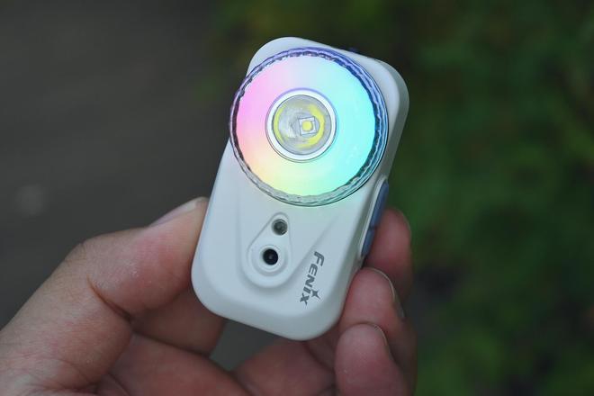 小魔方头灯体验让你爱不释手!瓦力棋牌超轻超能!Fenix(图12) 小魔方头灯体验让你爱不释手!瓦力棋牌超轻超能!Fenix(图12)