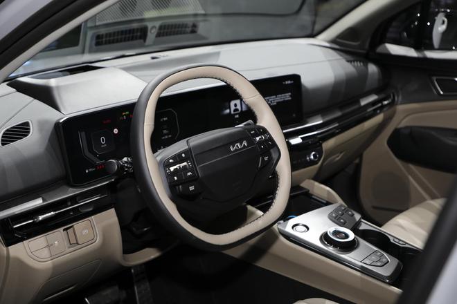 界 起亚携全明星车型闪耀广州车展瓦力游戏试玩李娜倾情代言新狮铂拓(图12)