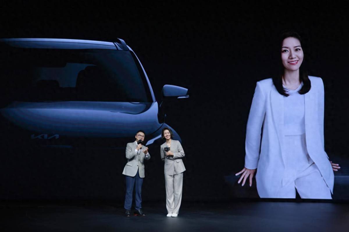 狮铂拓界广州车展中国首发瓦力棋牌李娜代言起亚新(图5)