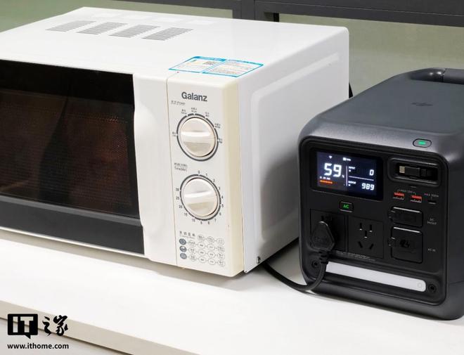 ini户外电源上手：小巧一度电夯级体验瓦力棋牌大疆Power 1000 M(图2)